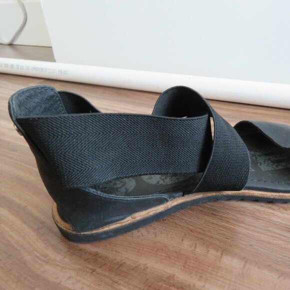 SOREL Ella Leather Slip On Cross Over Strap Sandals in Black - Size US 7 - Picture 11 of 12